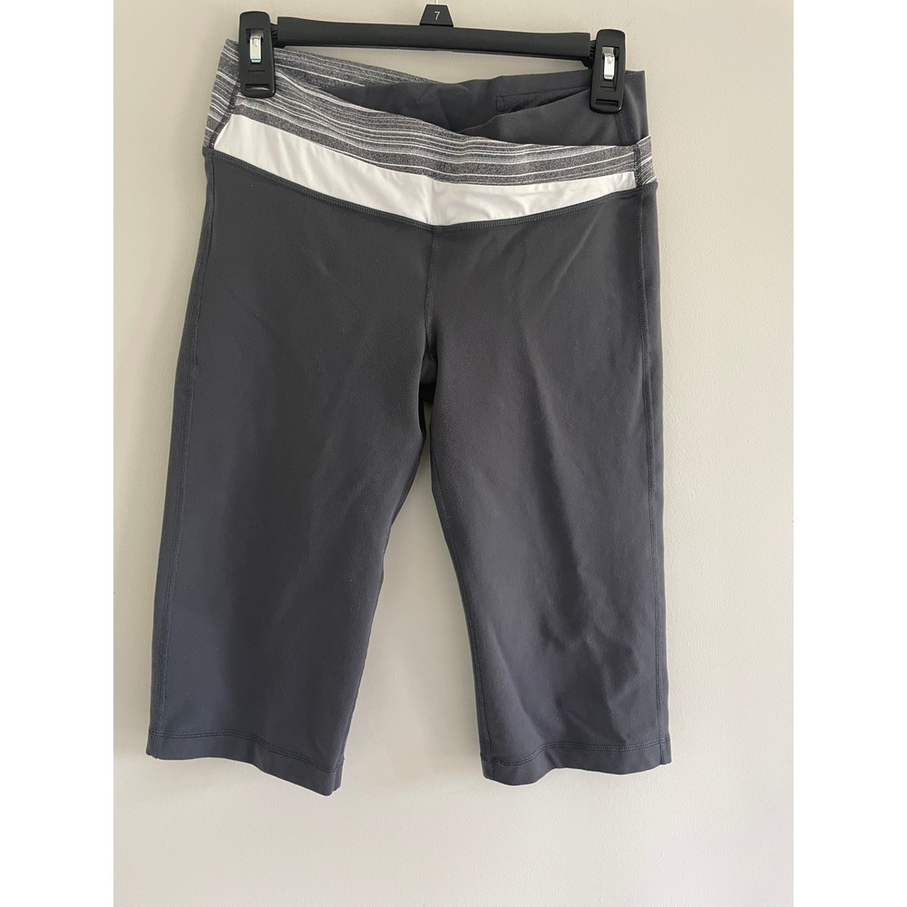 Lululemon Gray Colorblock Striped Waistband Cropped Yoga Leggings Capri Size 8